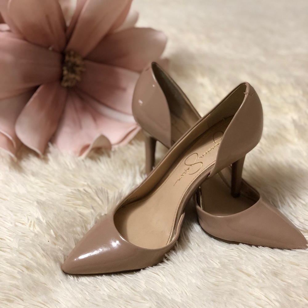Jessica Simpson tan shoes